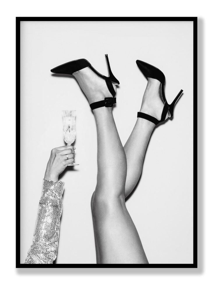 Champagne legs Black and White